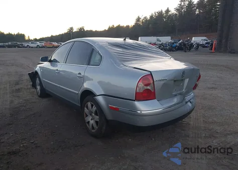2003 Volkswagen Passat Glx from USA, damaged, VIN WVWRH63B83P271321